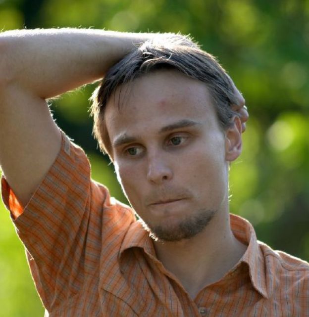 zvažuje vhodnost léčby zvažuje vhodnost léčby